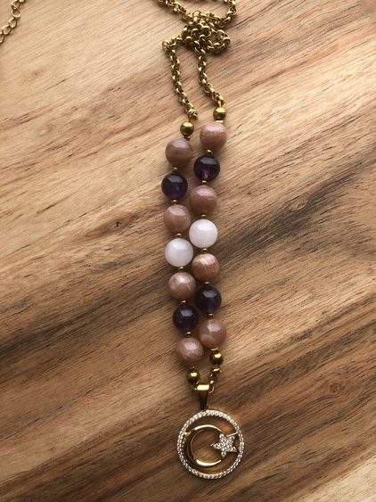 Colar para ansiedade, amor-próprio e proteção emocional com Pedra da Lua, Ametista, Quartzo Rosa e Hematite - Image 2