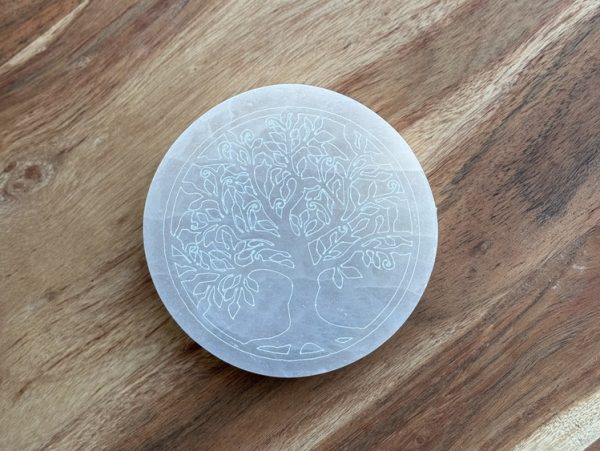 Base de Selenite com gravação da Árvore da Vida para purificação energética e equilíbrio espiritual